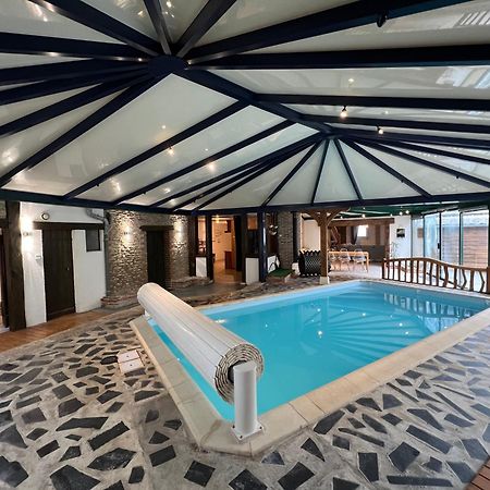 Rigolet Maison En Ville Avec Piscine Interieure Le Controis-en-Sologne Екстер'єр фото
